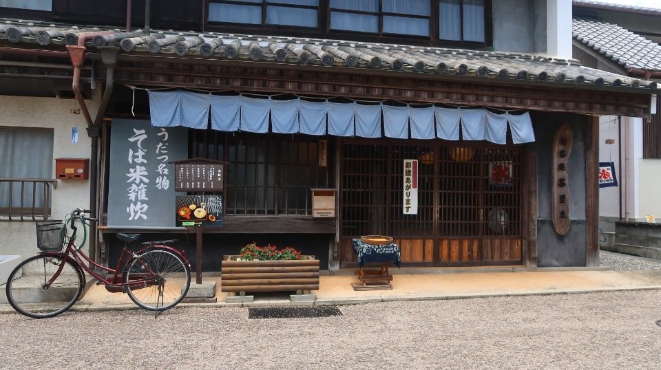 日本四國┃四國德島縣西部秘境美馬市劍町全覽 脇町老街 世界三大奇勝土柱 木盆烏龍麵 山坡斜面農耕