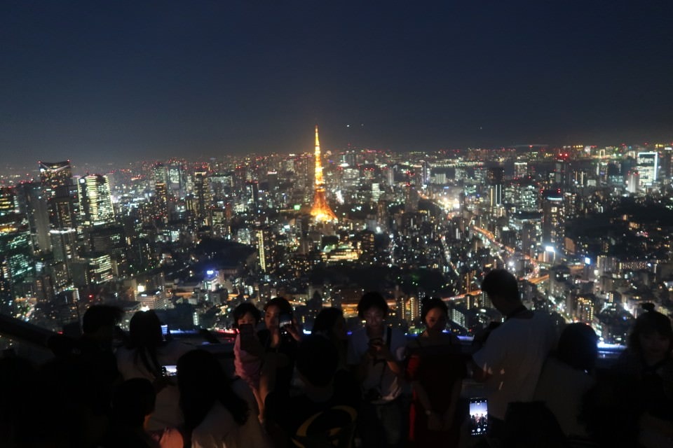 (日本關東)東京真好玩 六本木HILLS看東京鐵塔 台場數位美術館很厲害 一番街吃現炸薯條 再買個角落生物