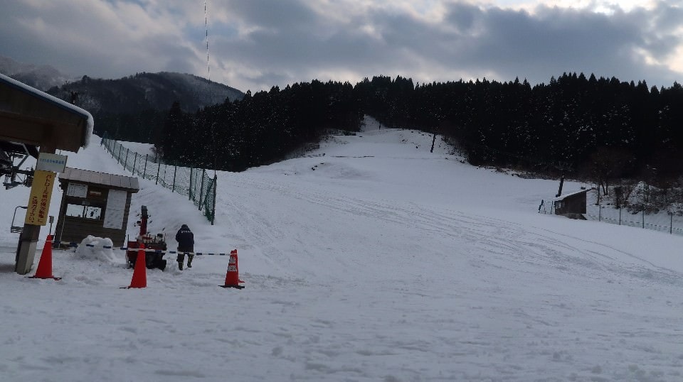 日本山陰山陽┃鳥取若櫻全筆記 昭和號八頭號SL號鐵道迷 高原冰太住宿冬玩雪夏登山 OCAT難波站巴士直達