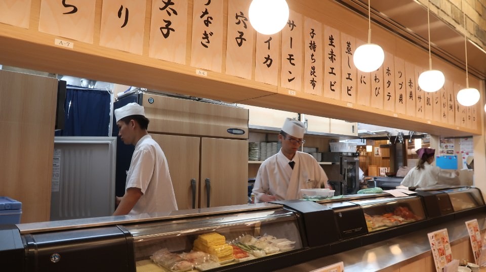 (日本關東)東京真好玩 六本木HILLS看東京鐵塔 台場數位美術館很厲害 一番街吃現炸薯條 再買個角落生物