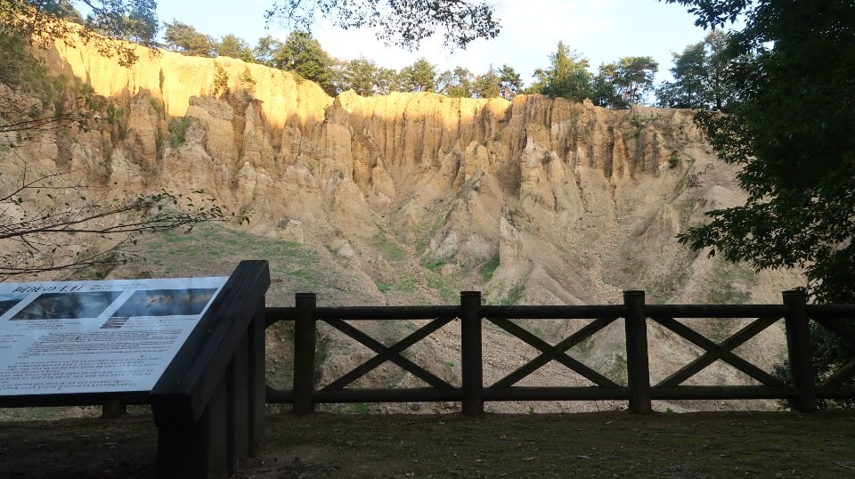 日本四國┃四國德島縣西部秘境美馬市劍町全覽 脇町老街 世界三大奇勝土柱 木盆烏龍麵 山坡斜面農耕