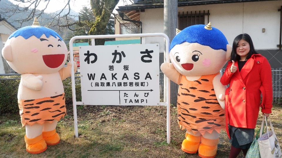 日本山陰山陽┃回到昭和時代旅遊新提案「鳥取市+若櫻町」SL鐵道迷水戶岡大師昭和號列車 鳥取砂丘 白兔神社