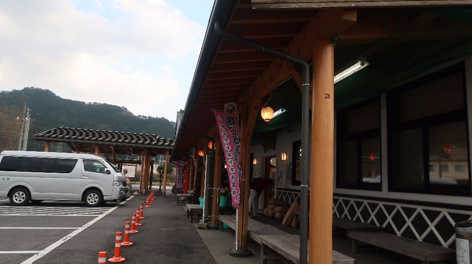 日本山陰山陽┃回到昭和時代旅遊新提案「鳥取市+若櫻町」SL鐵道迷水戶岡大師昭和號列車 鳥取砂丘 白兔神社