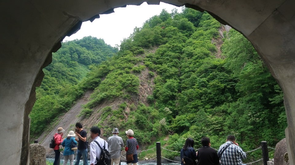 (日本關東)東京近郊走走新潟 大地藝術祭十日町清津峽 農舞台 長岡寺泊魚市 越後丘陵玫瑰園 彌彥神社