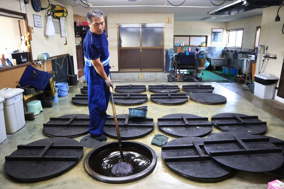 日本四國┃四國德島縣 千年歷史阿波藍 本藍染矢野工場 藍染體驗 日本傳統藍 JAPAN BLUE