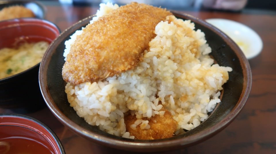 (日本關東)東京池袋搭巴士新潟市區超好玩 烤仙貝 吃豬排 酒廠見學 古時豪宅 買日本酒 採草莓(上集)