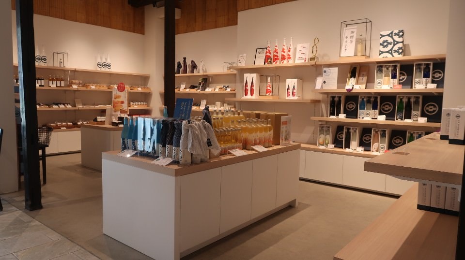 (日本關東)東京池袋搭巴士新潟市區超好玩 烤仙貝 吃豬排 酒廠見學 古時豪宅 買日本酒 採草莓(上集)