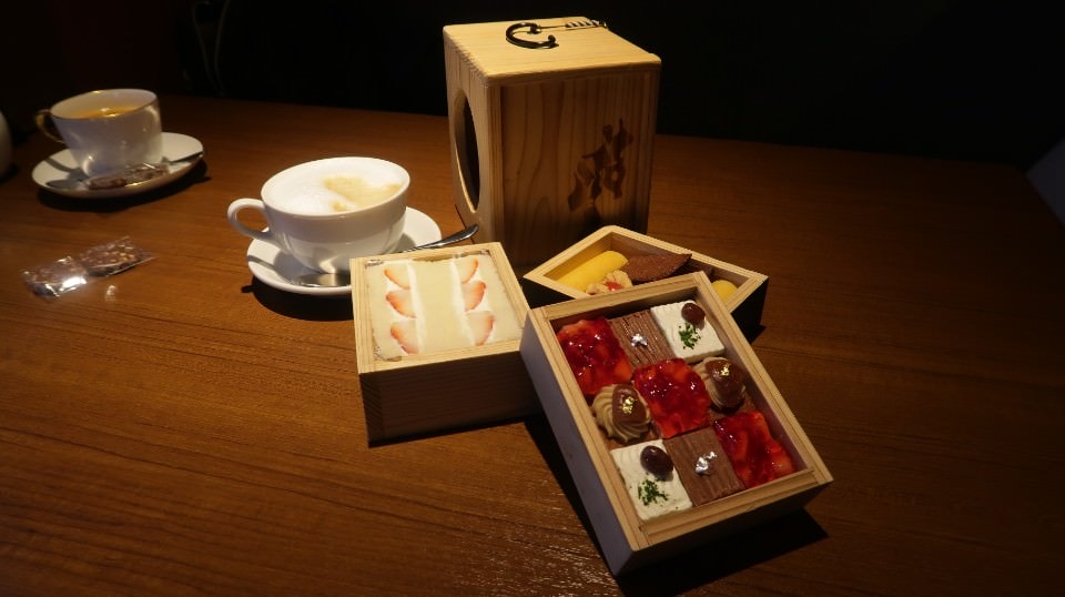 日本四國┃德島市區美食推廌遊山箱甜點，絕對好吃大野海苔 紅豆大阪燒 一鴻骨付雞 24H超市