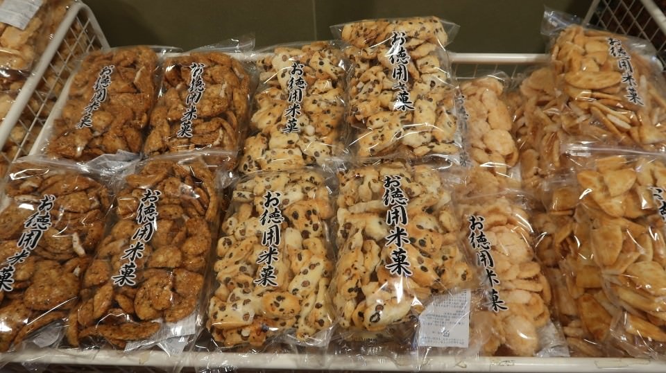 (日本關東)東京池袋搭巴士新潟市區超好玩 烤仙貝 吃豬排 酒廠見學 古時豪宅 買日本酒 採草莓(上集)