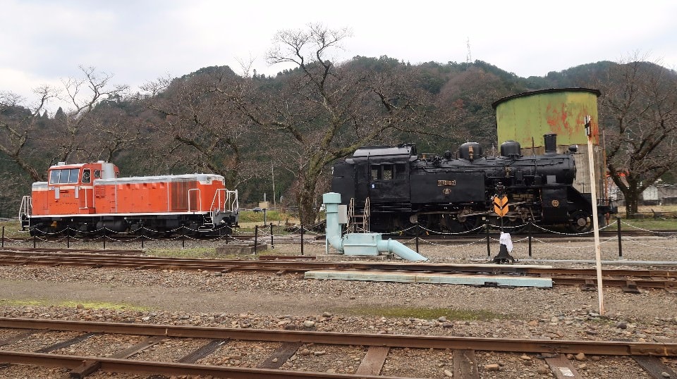 日本山陰山陽┃回到昭和時代旅遊新提案「鳥取市+若櫻町」SL鐵道迷水戶岡大師昭和號列車 鳥取砂丘 白兔神社