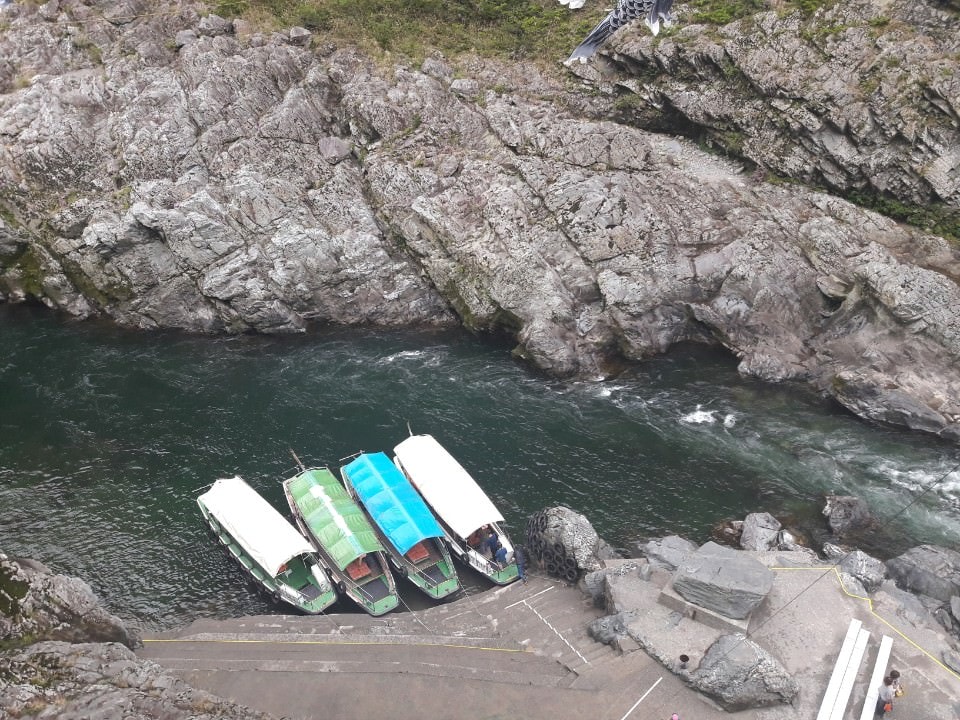日本四國┃四國德島祖谷秘境 入住曼納卡溫泉旅館（大歩危峡まんなかホテル）大步危遊覽船JR大步危站