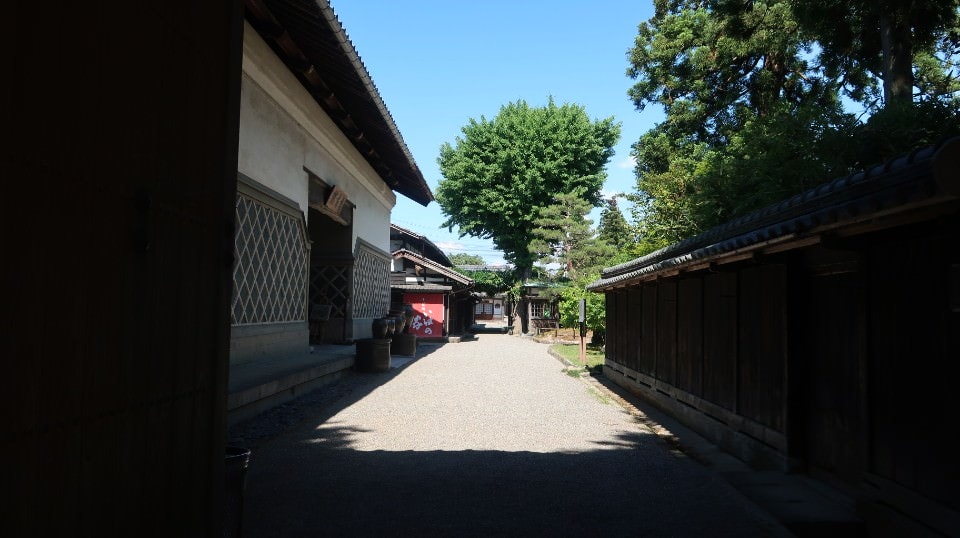 (日本關東)東京近郊新潟市區超好玩 JR新潟站前 北方博物館古代豪宅 物產館日本酒 採果採草莓(下集)