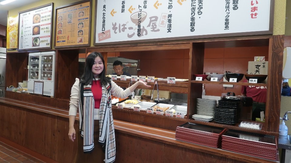 日本四國┃德島市區美食推廌遊山箱甜點，絕對好吃大野海苔 紅豆大阪燒 一鴻骨付雞 24H超市