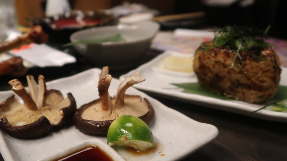 日本四國┃德島市區美食推廌遊山箱甜點，絕對好吃大野海苔 紅豆大阪燒 一鴻骨付雞 24H超市