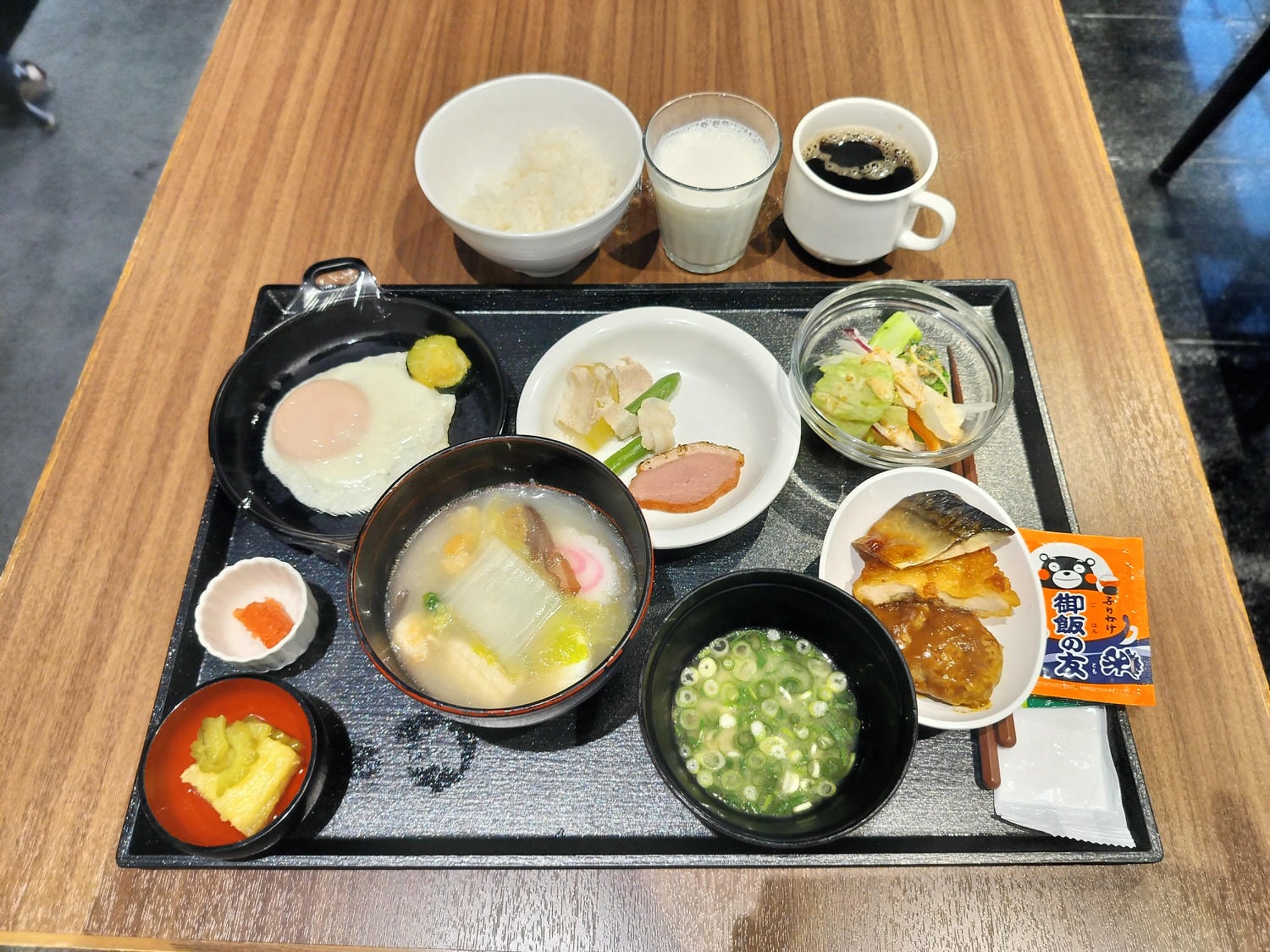 熊本市住宿┃市區商店街 天然溫泉六花之湯 熊本多美迎飯店(Dormy inn) 宵夜拉麵早餐豐富 櫻町巴士轉運站旁近超市