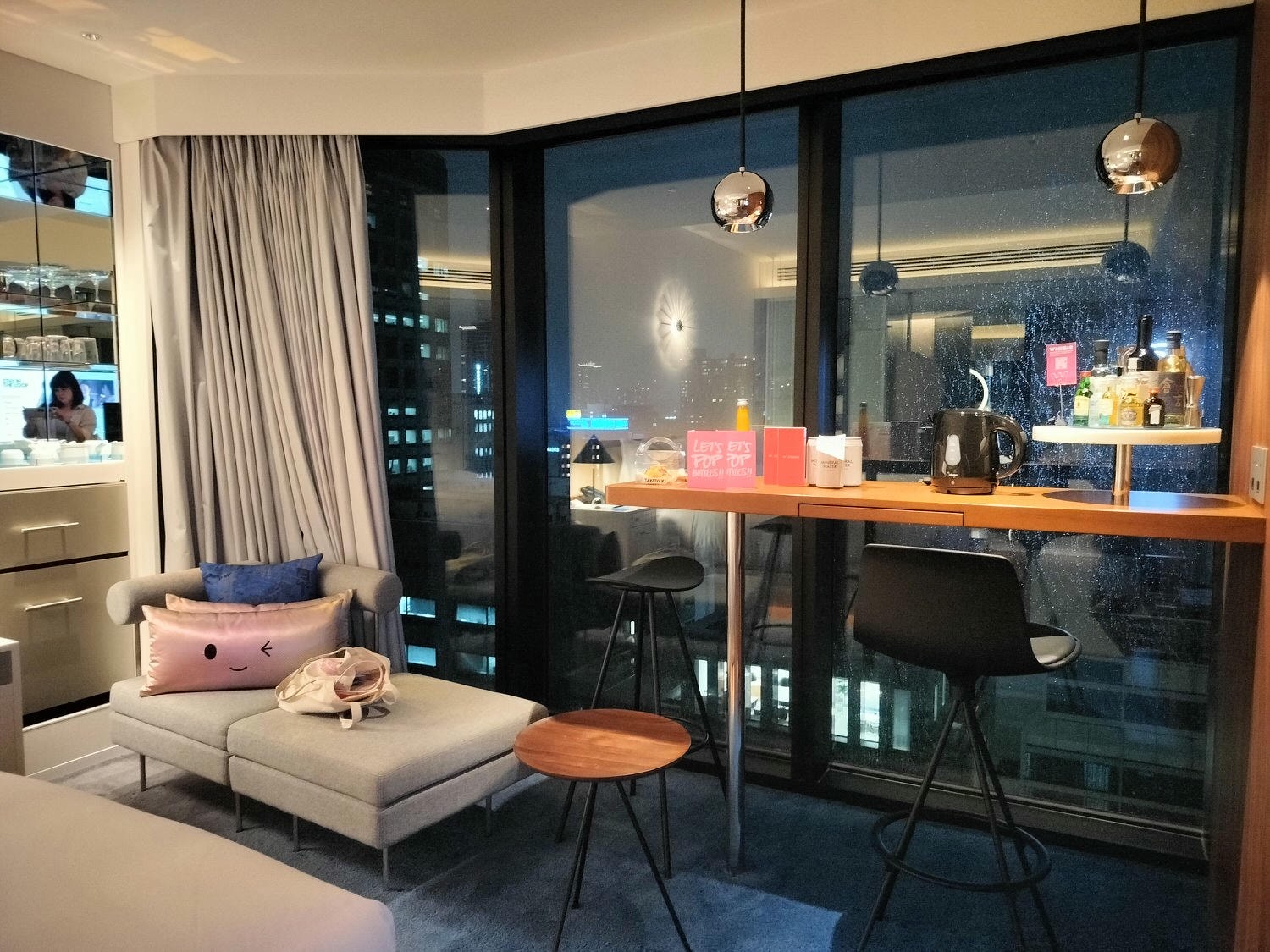 大阪住宿┃奢華氣場精品大阪W酒店(W Osaka)全介紹(圖多)安藤忠雄打造全黑高樓 1泊6-8萬円 W大阪御堂筋大道