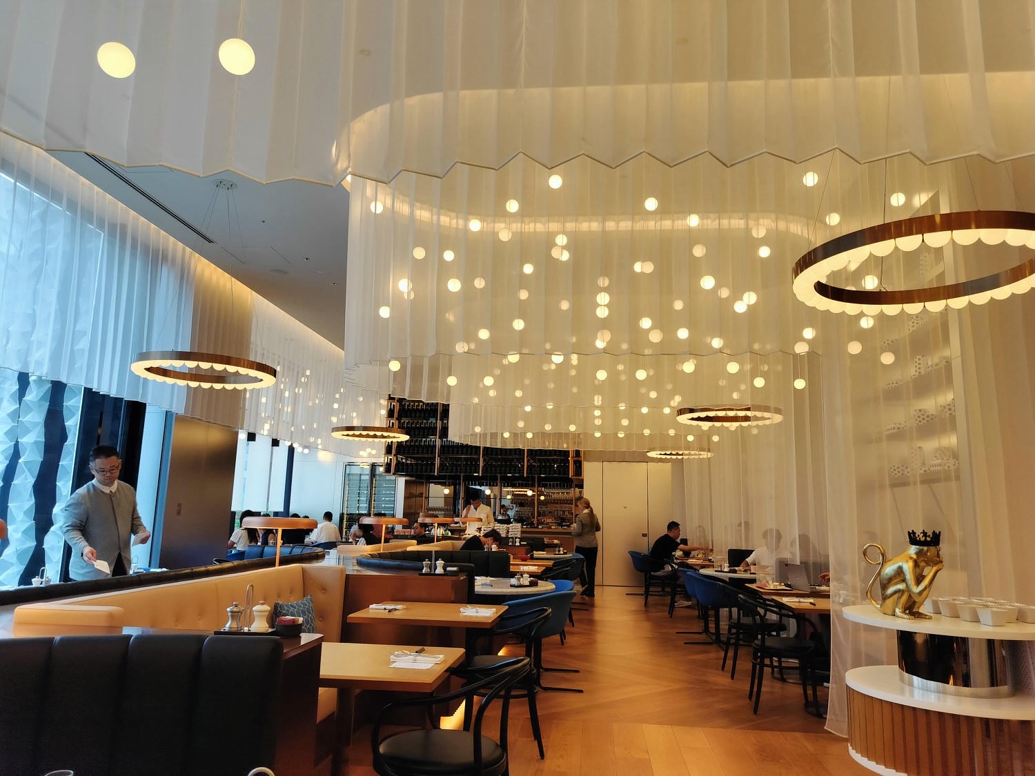 大阪住宿┃奢華氣場精品大阪W酒店(W Osaka)全介紹(圖多)安藤忠雄打造全黑高樓 1泊6-8萬円 W大阪御堂筋大道