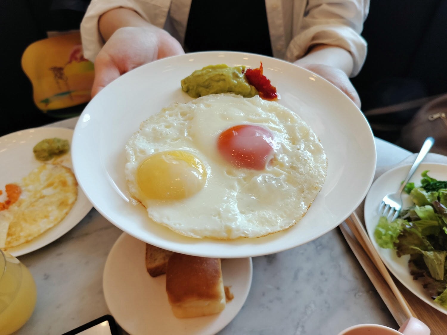 大阪住宿┃奢華氣場精品大阪W酒店(W Osaka)全介紹(圖多)安藤忠雄打造全黑高樓 1泊6-8萬円 W大阪御堂筋大道