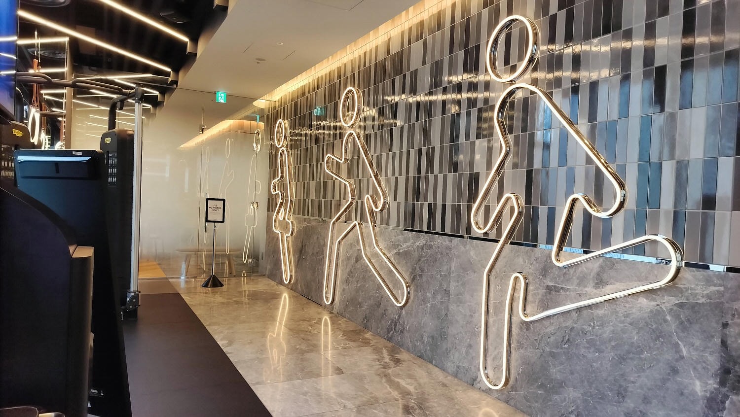 大阪住宿┃奢華氣場精品大阪W酒店(W Osaka)全介紹(圖多)安藤忠雄打造全黑高樓 1泊6-8萬円 W大阪御堂筋大道