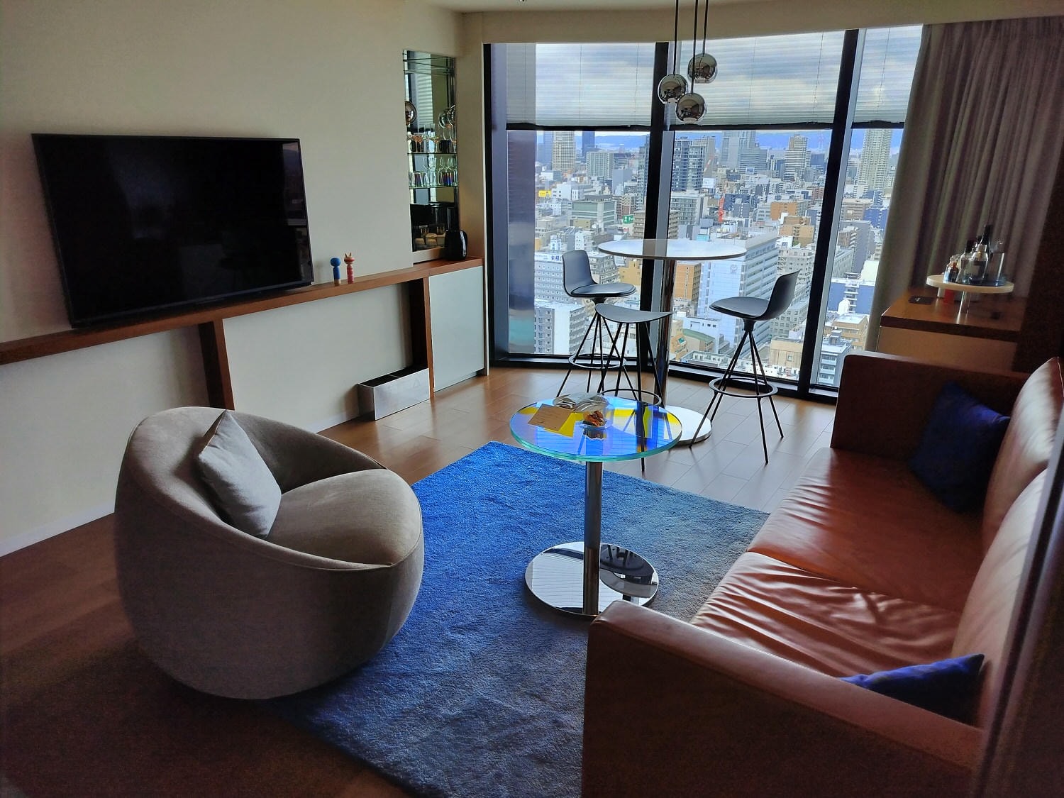 大阪住宿┃奢華氣場精品大阪W酒店(W Osaka)全介紹(圖多)安藤忠雄打造全黑高樓 1泊6-8萬円 W大阪御堂筋大道