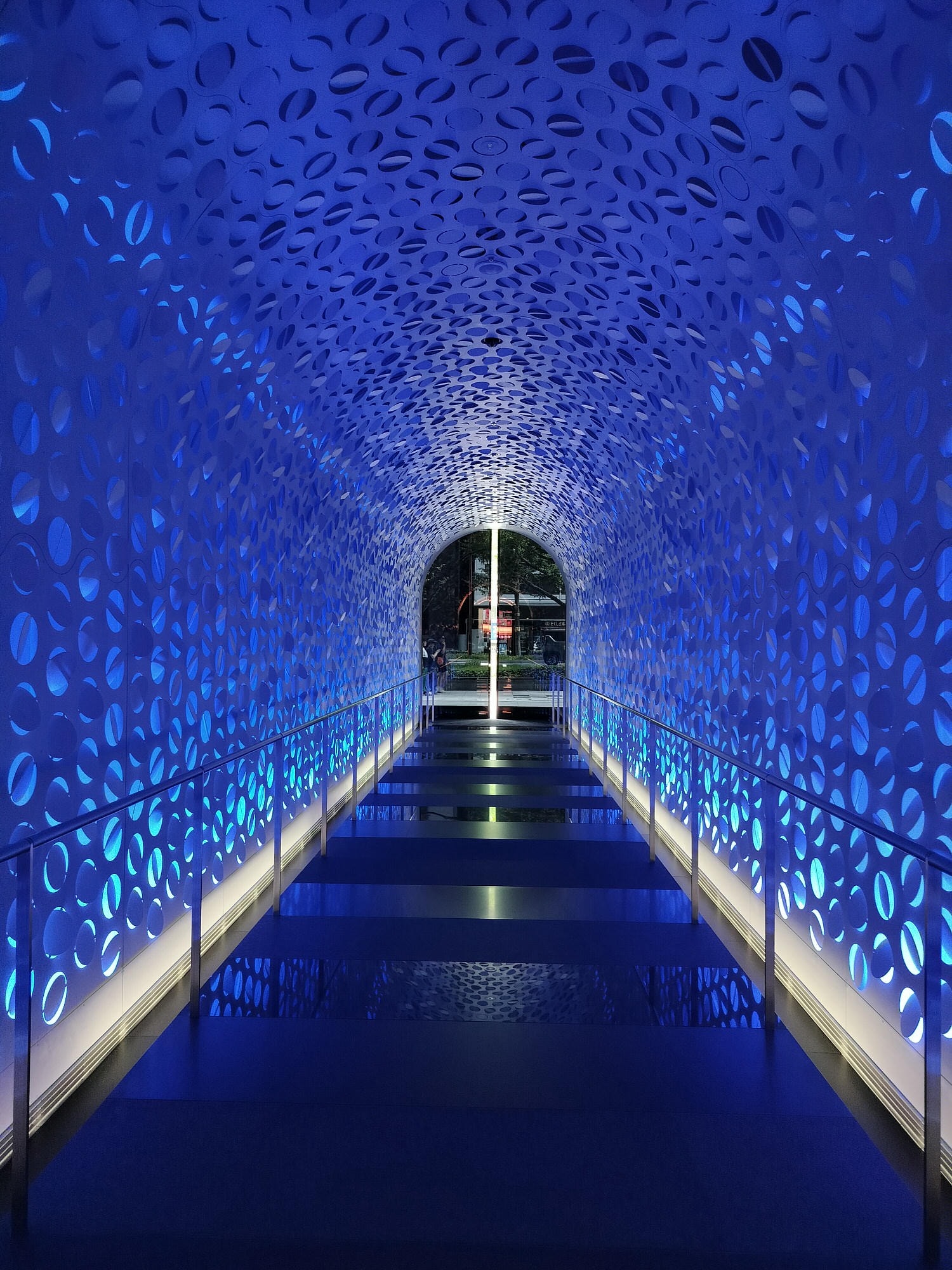 大阪住宿┃奢華氣場精品大阪W酒店(W Osaka)全介紹(圖多)安藤忠雄打造全黑高樓 1泊6-8萬円 W大阪御堂筋大道