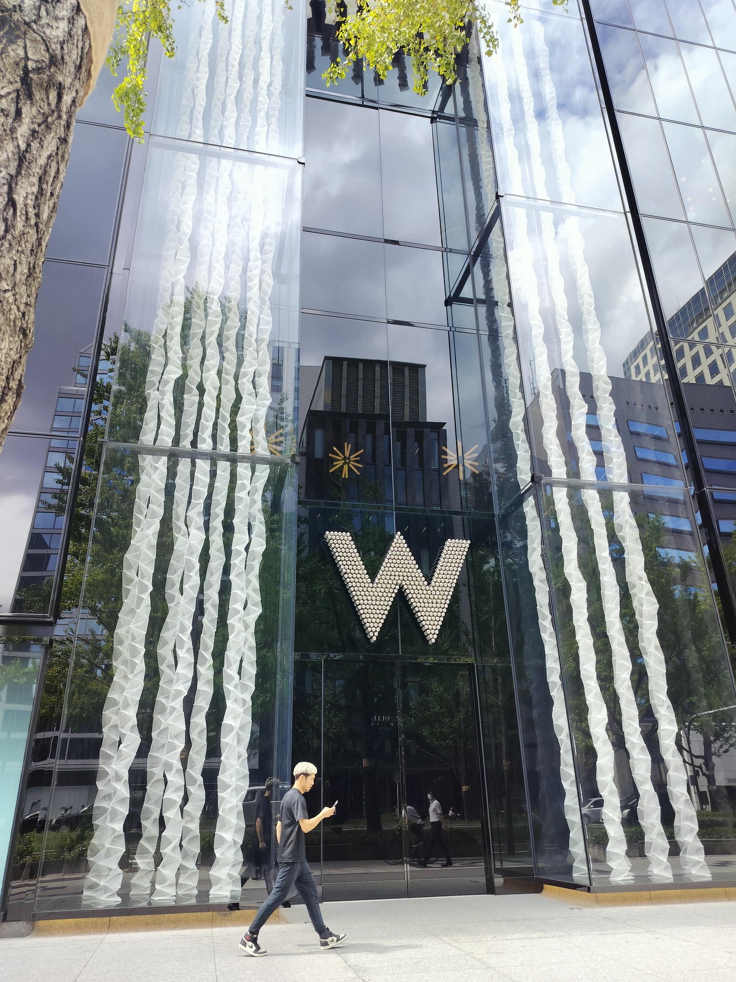 大阪住宿┃奢華氣場精品大阪W酒店(W Osaka)全介紹(圖多)安藤忠雄打造全黑高樓 1泊6-8萬円 W大阪御堂筋大道