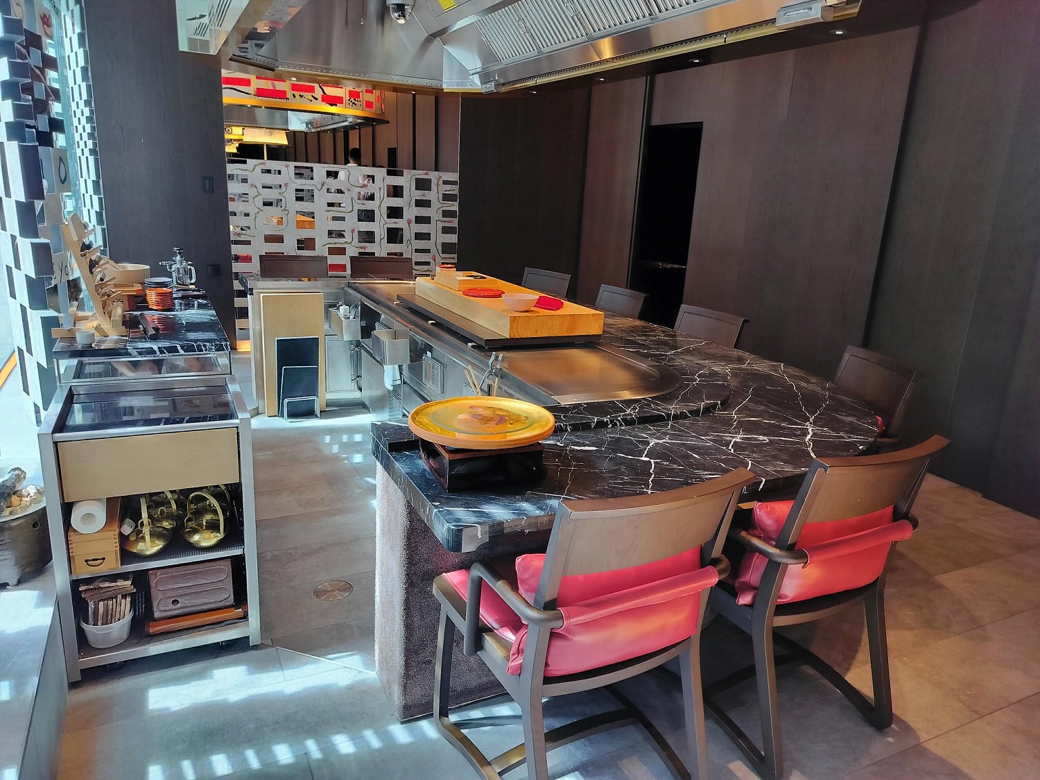 大阪住宿┃奢華氣場精品大阪W酒店(W Osaka)全介紹(圖多)安藤忠雄打造全黑高樓 1泊6-8萬円 W大阪御堂筋大道