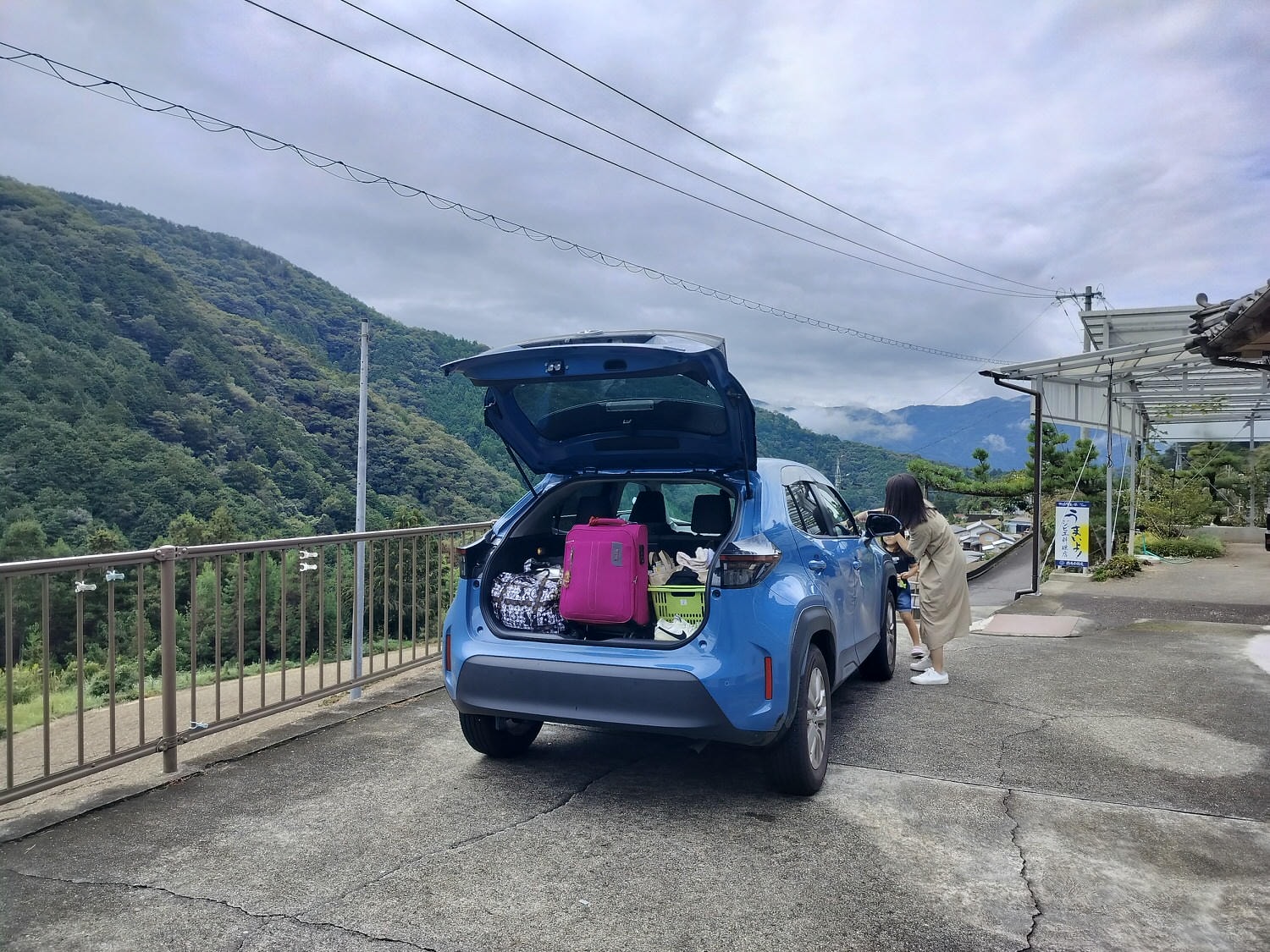 德島民宿┃打獵鹿爺爺秘境山上住一晚「うり坊(屋里坊)1泊2食鹿肉大餐拔麝香葡萄 JR阿波池田站接送 預約教學