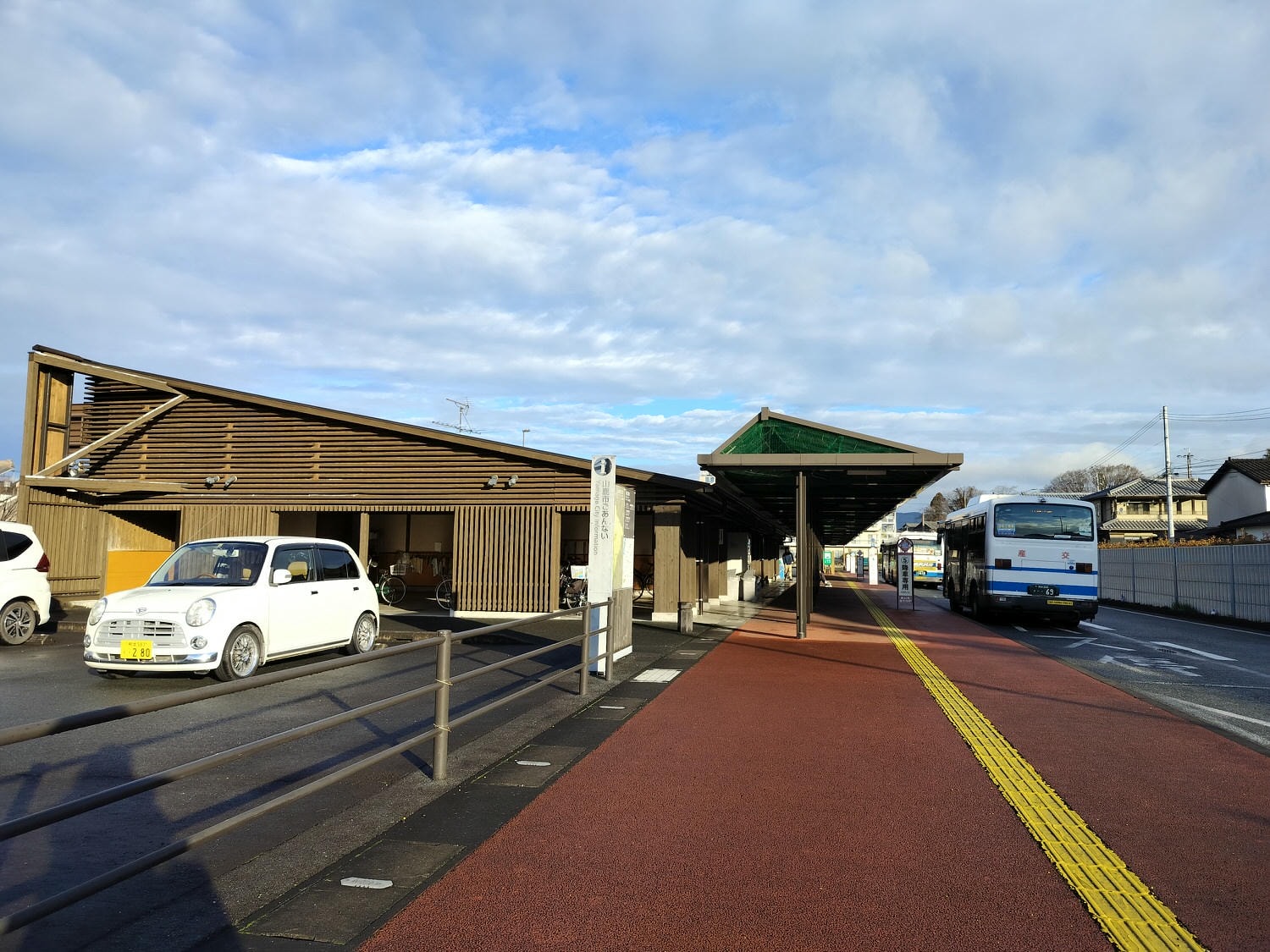 熊本景點┃市區櫻町轉運站搭巴士去山鹿「八千代座 山鹿燈籠民藝館」 住一晚再搭巴士去阿蘇熊本機場 熊本自由行