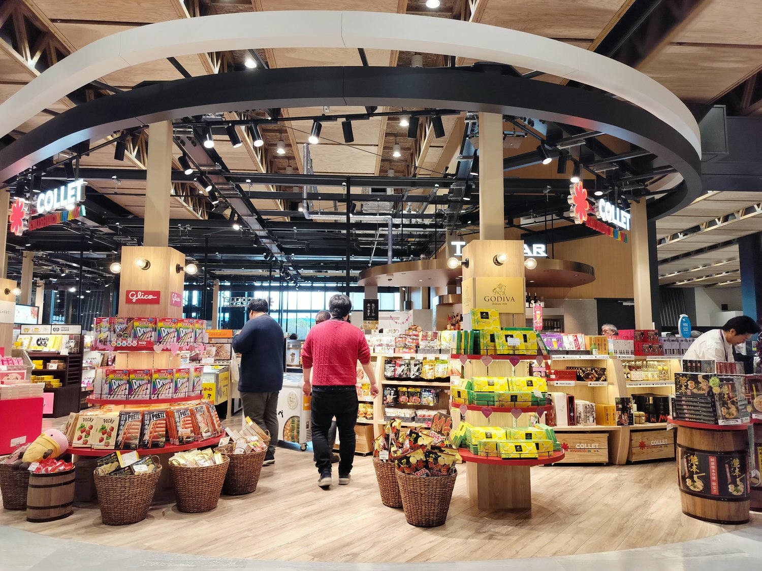 熊本天草景點┃快樂村民都是假人「道之驛宮地岳稻草人村」超有特色 熊本機場搭海豚小飛機30分到天草