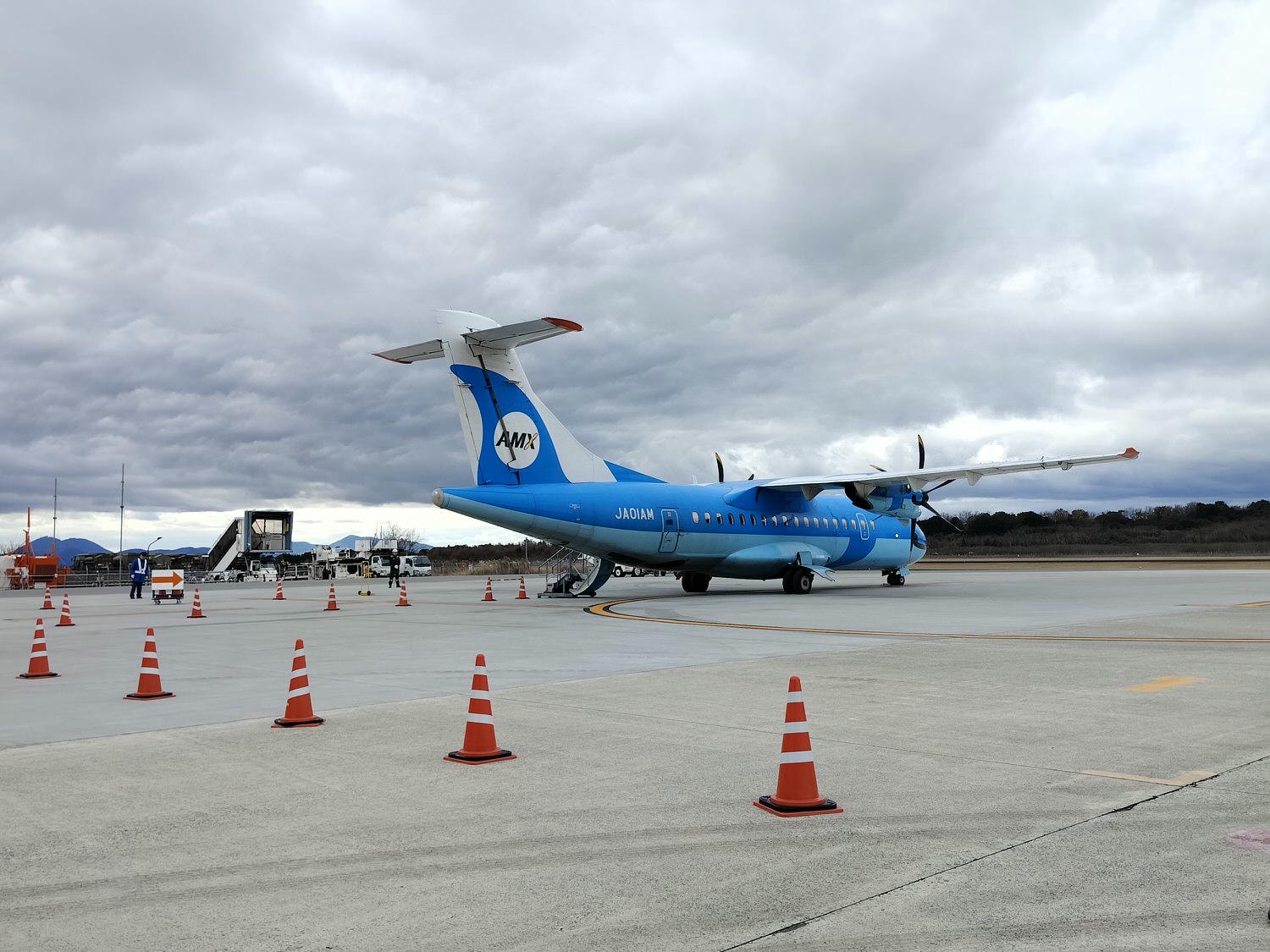 熊本天草景點┃快樂村民都是假人「道之驛宮地岳稻草人村」超有特色 熊本機場搭海豚小飛機30分到天草