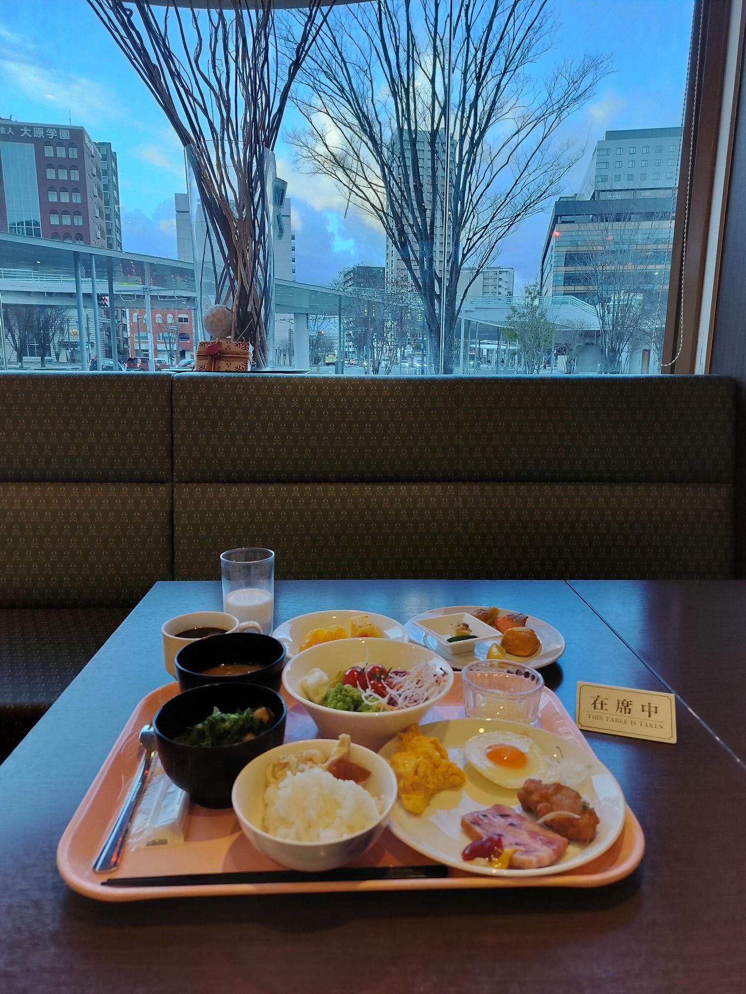 熊本市住宿┃直飛熊本JR熊本站前走1分 熊本新飯店(The New Hotel Kumamoto) 房間舒適早餐好吃 Bic Camera在隔壁 - 第18張圖 熊本市住宿┃直飛熊本JR熊本站前走1分 熊本新飯店(The New Hotel Kumamoto) 房間舒適早餐好吃 Bic Camera在隔壁