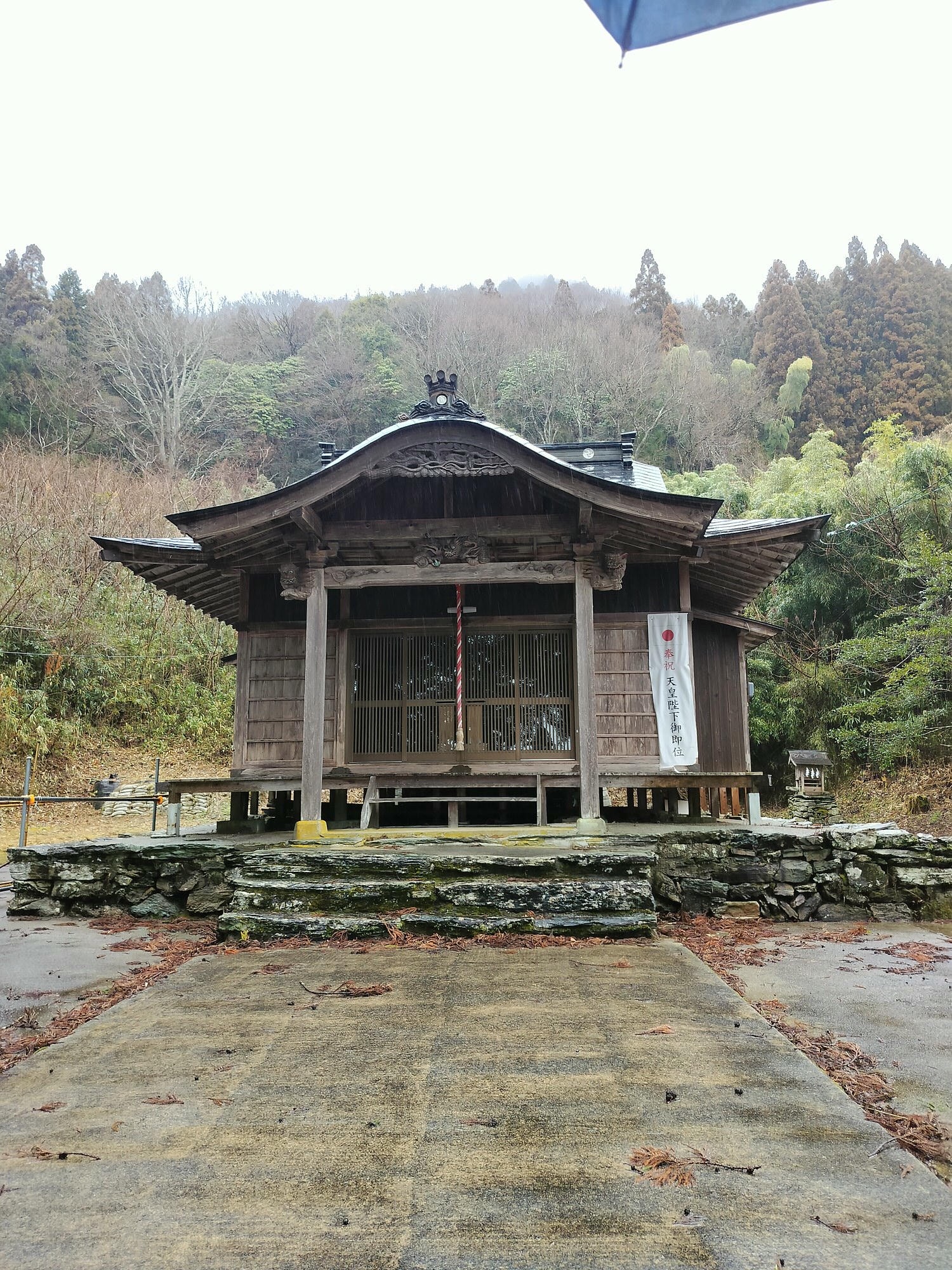 四國德島自由行┃秘境祖谷大步危包車預約教學 包車多少錢(三小時藤蔓橋小便小僧 巨木神社) - 第27張圖 四國德島自由行┃秘境祖谷大步危包車預約教學 包車多少錢(三小時藤蔓橋小便小僧 巨木神社)