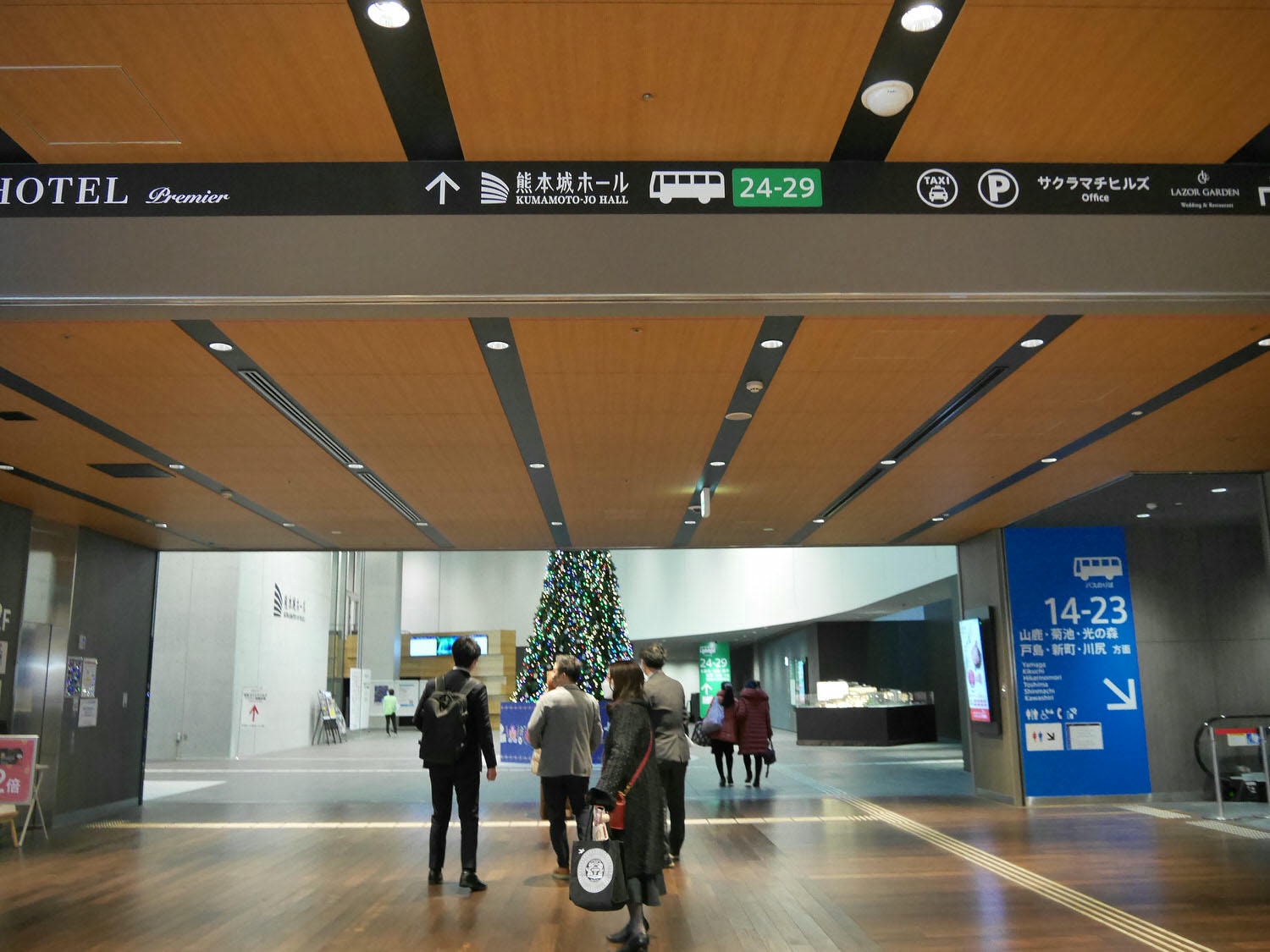 熊本景點┃市區櫻町轉運站搭巴士去山鹿「八千代座 山鹿燈籠民藝館」 住一晚再搭巴士去阿蘇熊本機場 熊本自由行