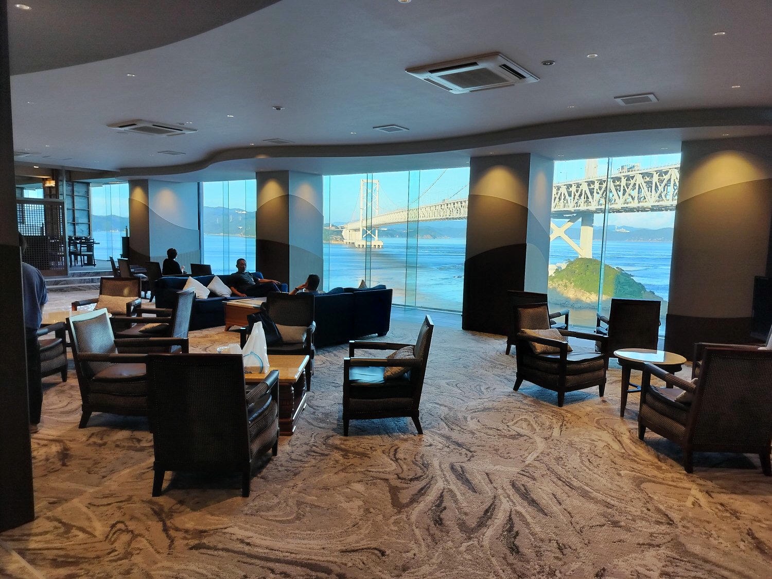 德島住宿┃近距離賞鳴門大橋「鳴門海月海灣渡假飯店」天然溫泉吃鳴門鯛魚 免費接駁車近鳴門漩渦圖多 一泊二食