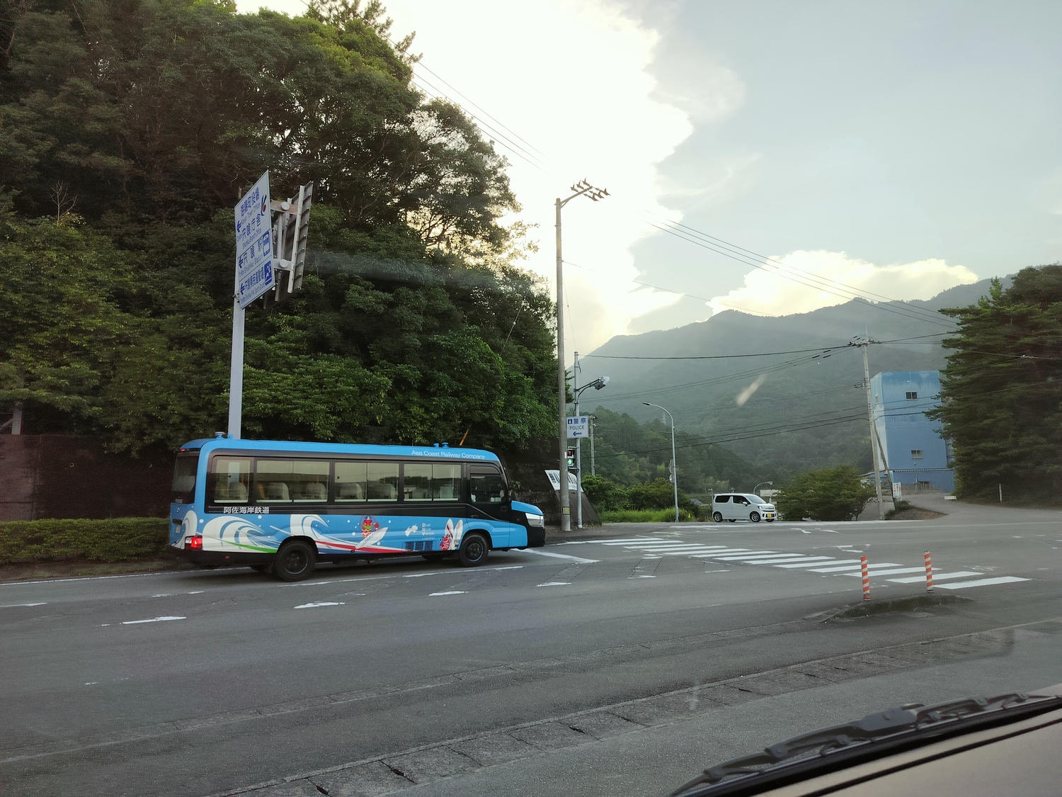 德島南部景點┃招財貓神社阿松大權現 遍路23番太龍寺 鐵道路兩用車DMV 除厄神社藥王寺 海中珊瑚船 日和佐海龜博物館 - 第11張圖 德島南部景點┃招財貓神社阿松大權現 遍路23番太龍寺 鐵道路兩用車DMV 除厄神社藥王寺 海中珊瑚船 日和佐海龜博物館