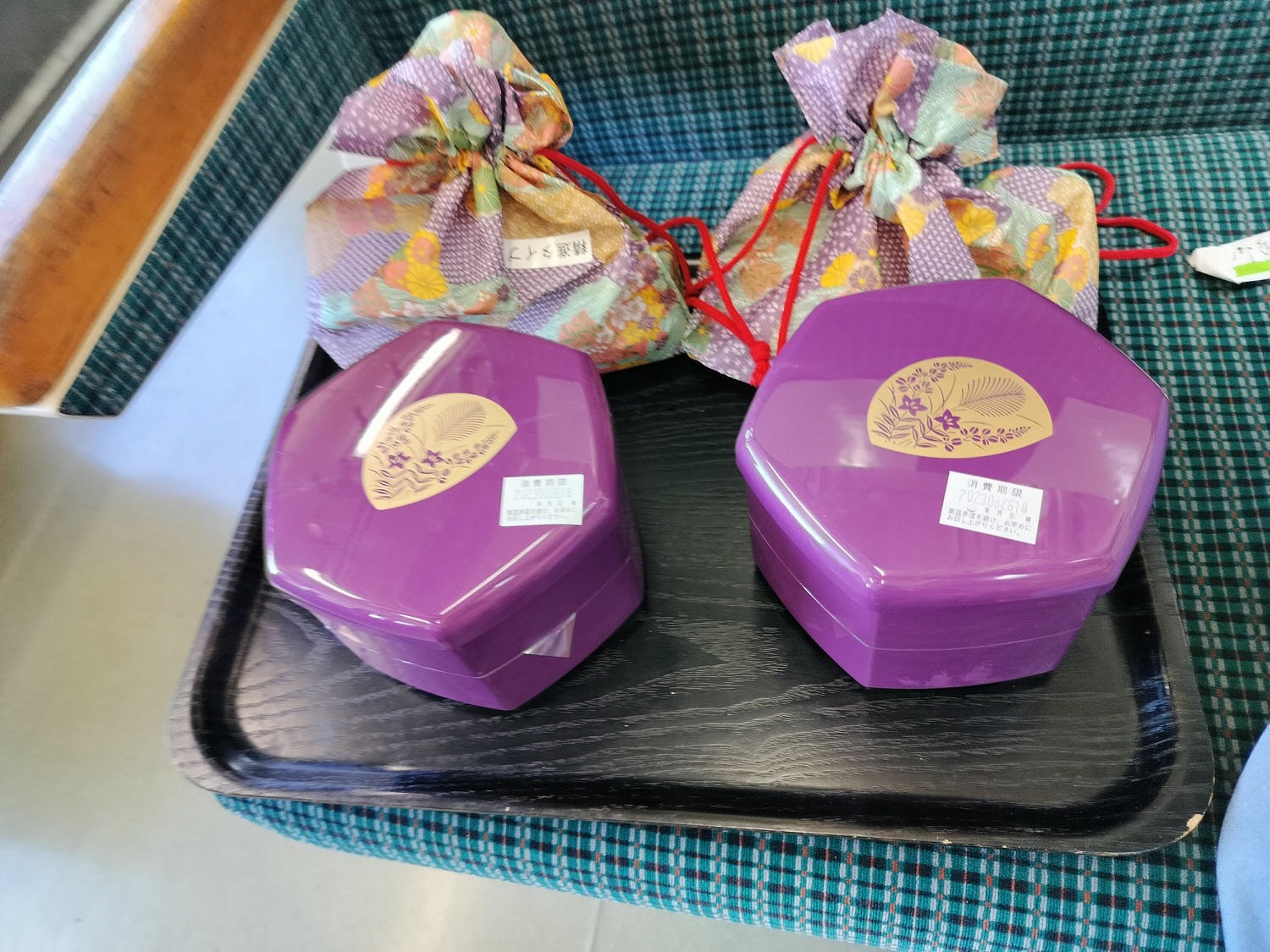 熊本交通┃JR八代站搭肥薩橘子鐵道(橘子咖啡) 帶回雙層便當賞海景 酷洛米美樂蒂彩繪 鹿兒島出水站箱崎八幡神社