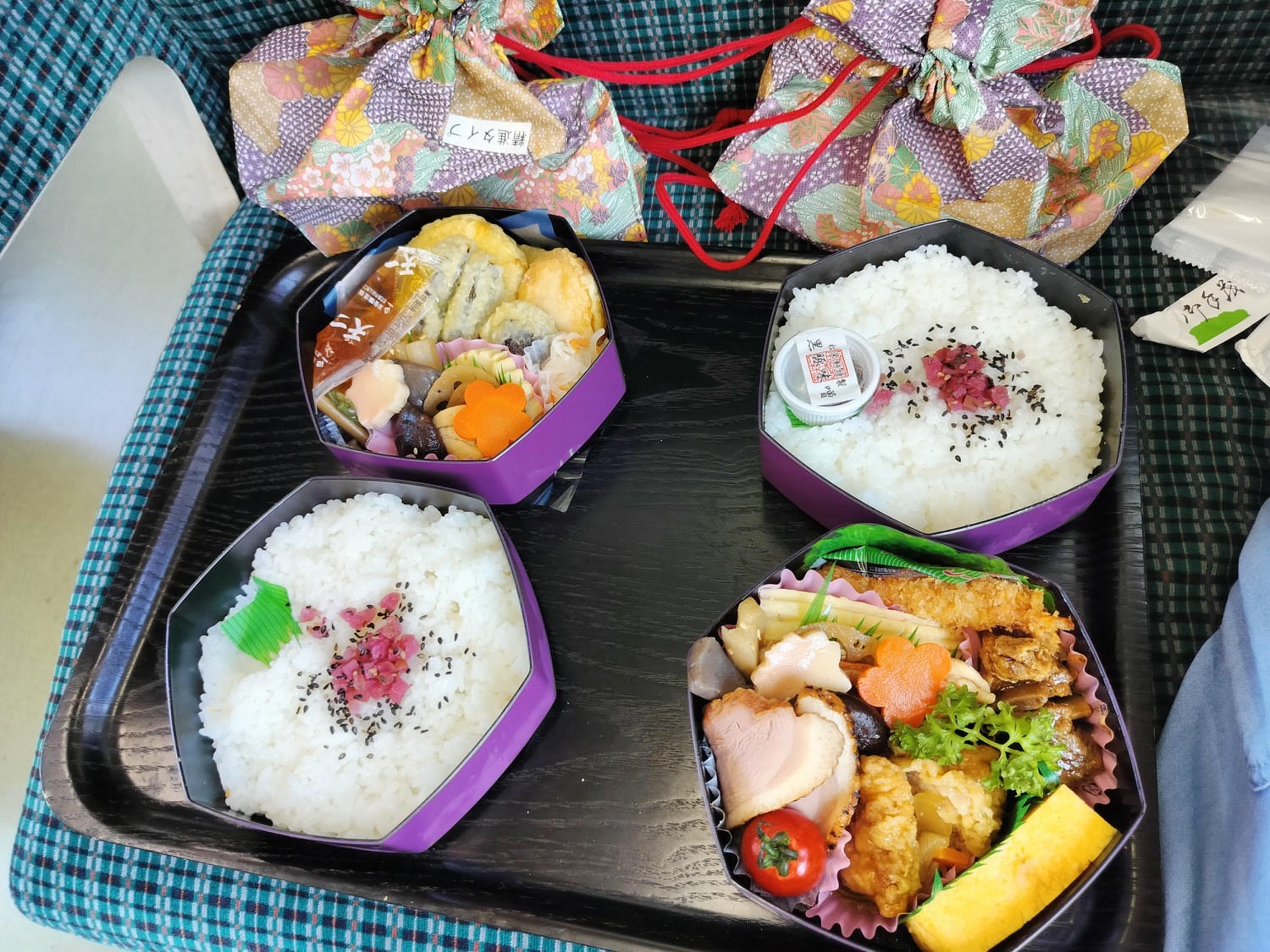 熊本交通┃JR八代站搭肥薩橘子鐵道(橘子咖啡) 帶回雙層便當賞海景 酷洛米美樂蒂彩繪 鹿兒島出水站箱崎八幡神社