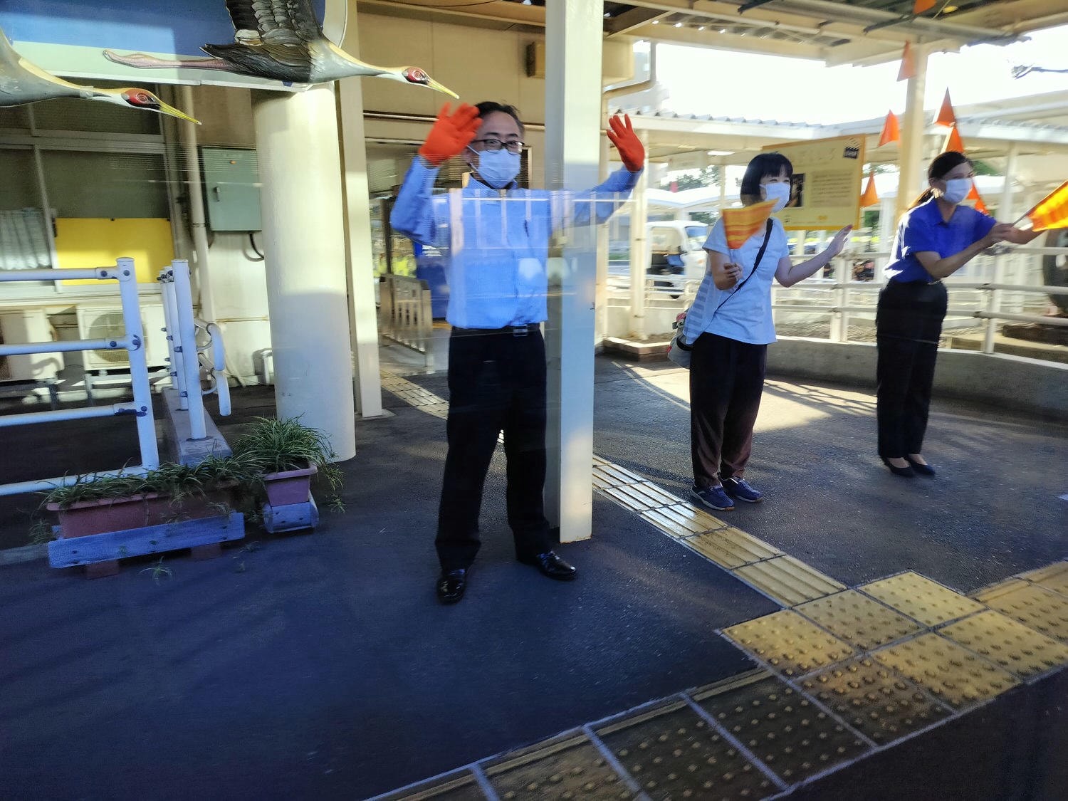 熊本觀光列車┃優雅高級!肥薩橘子鐵道「橘子食堂」 移動餐廳慢嚐美食 招牌夕陽海景 蜜柑啤酒 夏季出水到新八代