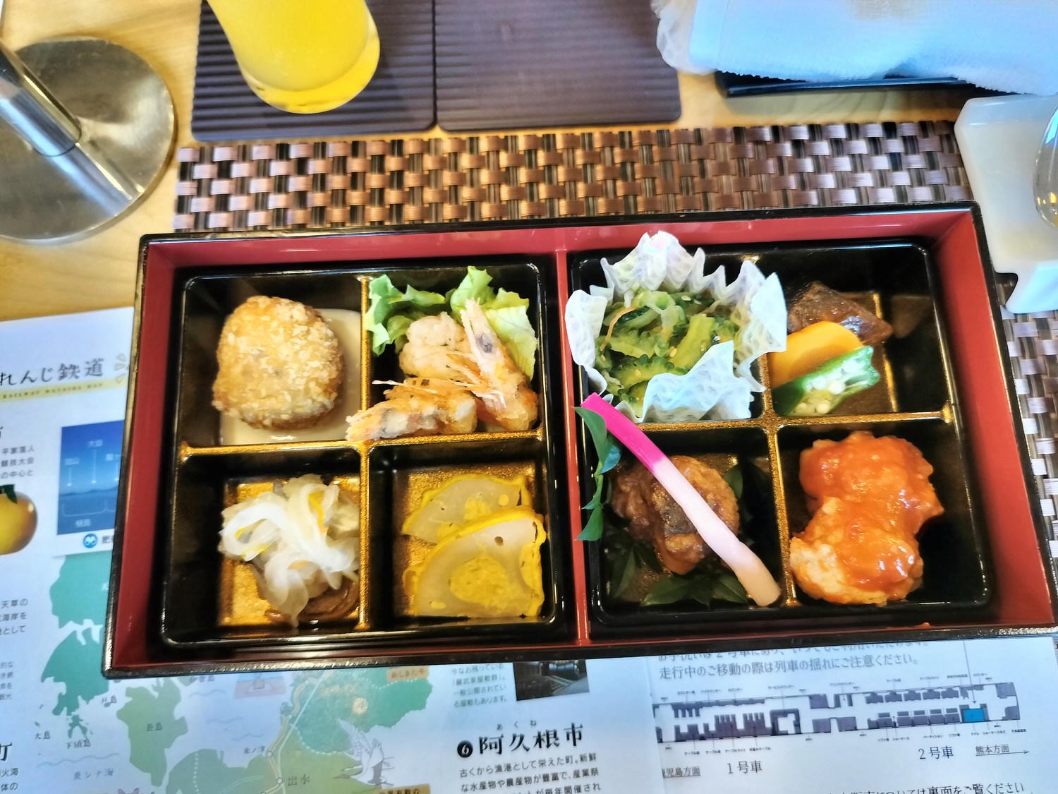 熊本觀光列車┃優雅高級!肥薩橘子鐵道「橘子食堂」 移動餐廳慢嚐美食 招牌夕陽海景 蜜柑啤酒 夏季出水到新八代