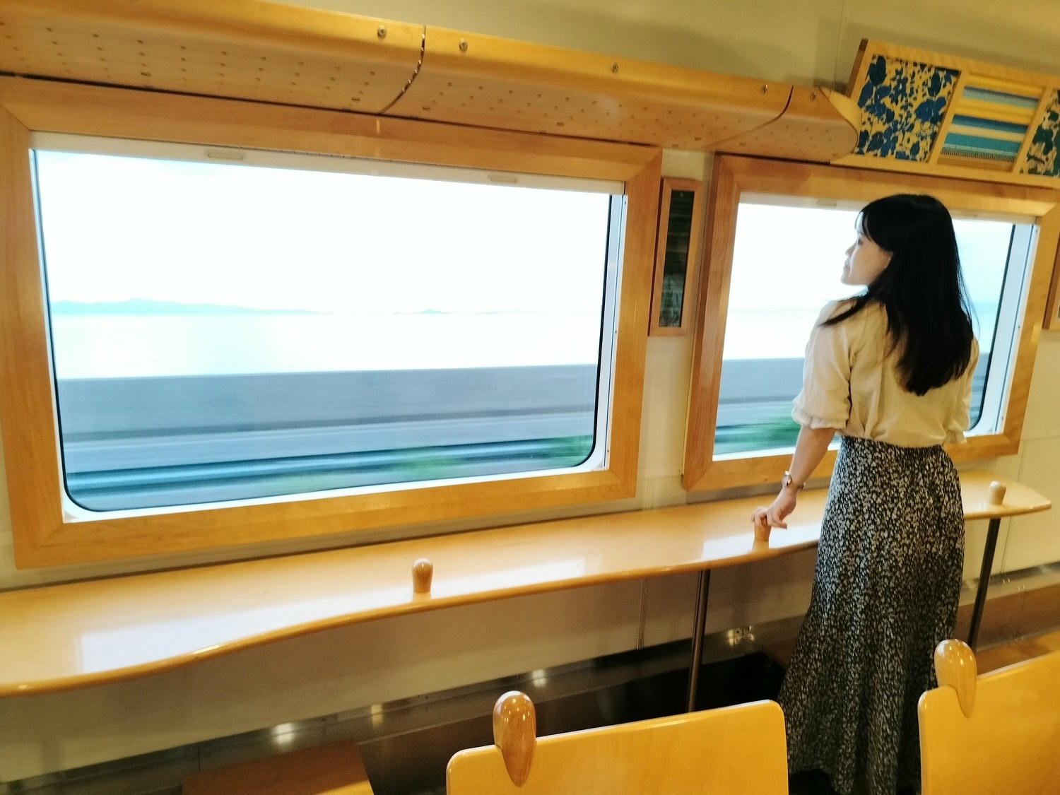 熊本觀光列車┃優雅高級!肥薩橘子鐵道「橘子食堂」 移動餐廳慢嚐美食 招牌夕陽海景 蜜柑啤酒 夏季出水到新八代