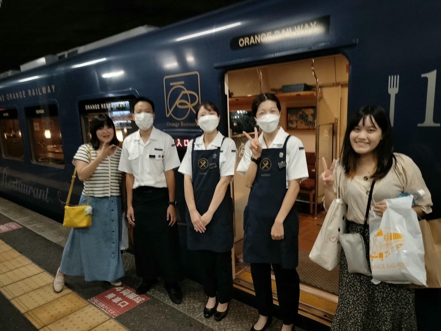 熊本觀光列車┃優雅高級!肥薩橘子鐵道「橘子食堂」 移動餐廳慢嚐美食 招牌夕陽海景 蜜柑啤酒 夏季出水到新八代
