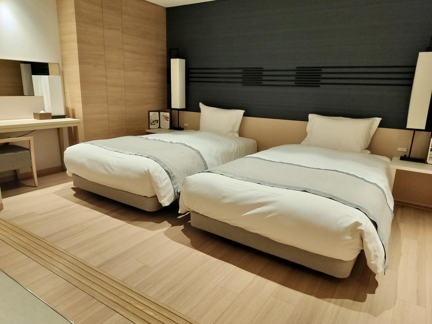 神戶住宿┃豪華溫泉高質感!神戶港溫泉蓮(神戸みなと温泉蓮)房間很大 免費接駁近三宮元町 átoa藝術水族館走2分