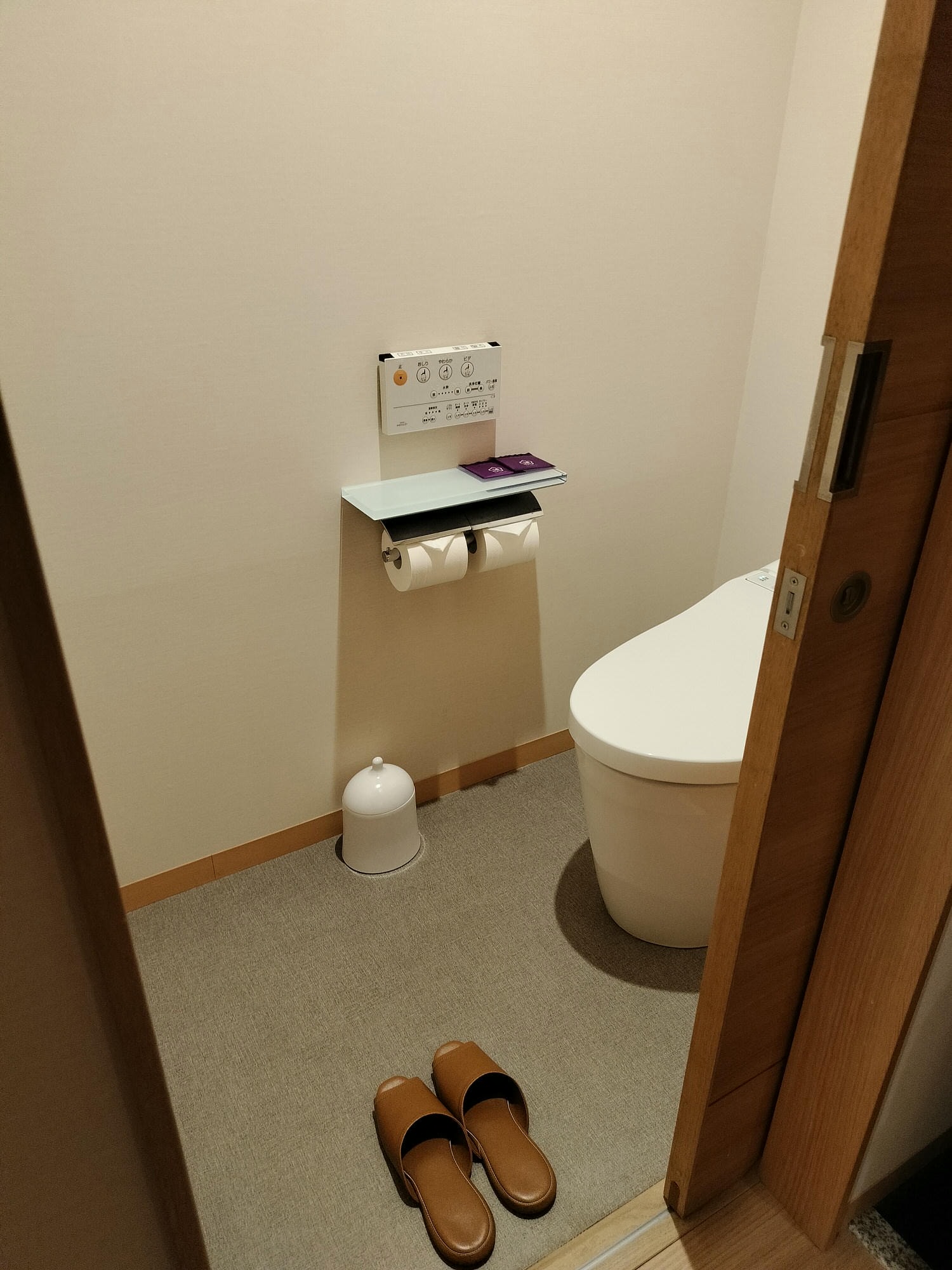 神戶住宿┃豪華溫泉高質感!神戶港溫泉蓮(神戸みなと温泉蓮)房間很大 免費接駁近三宮元町 átoa藝術水族館走2分