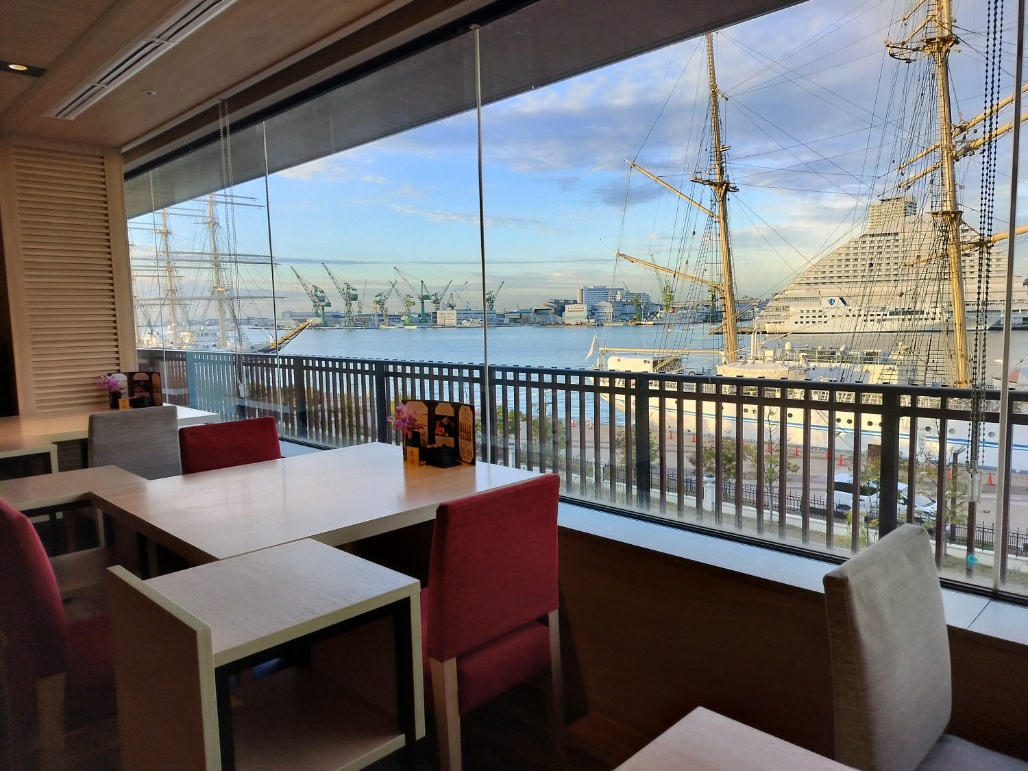 神戶住宿┃豪華溫泉高質感!神戶港溫泉蓮(神戸みなと温泉蓮)房間很大 免費接駁近三宮元町 átoa藝術水族館走2分