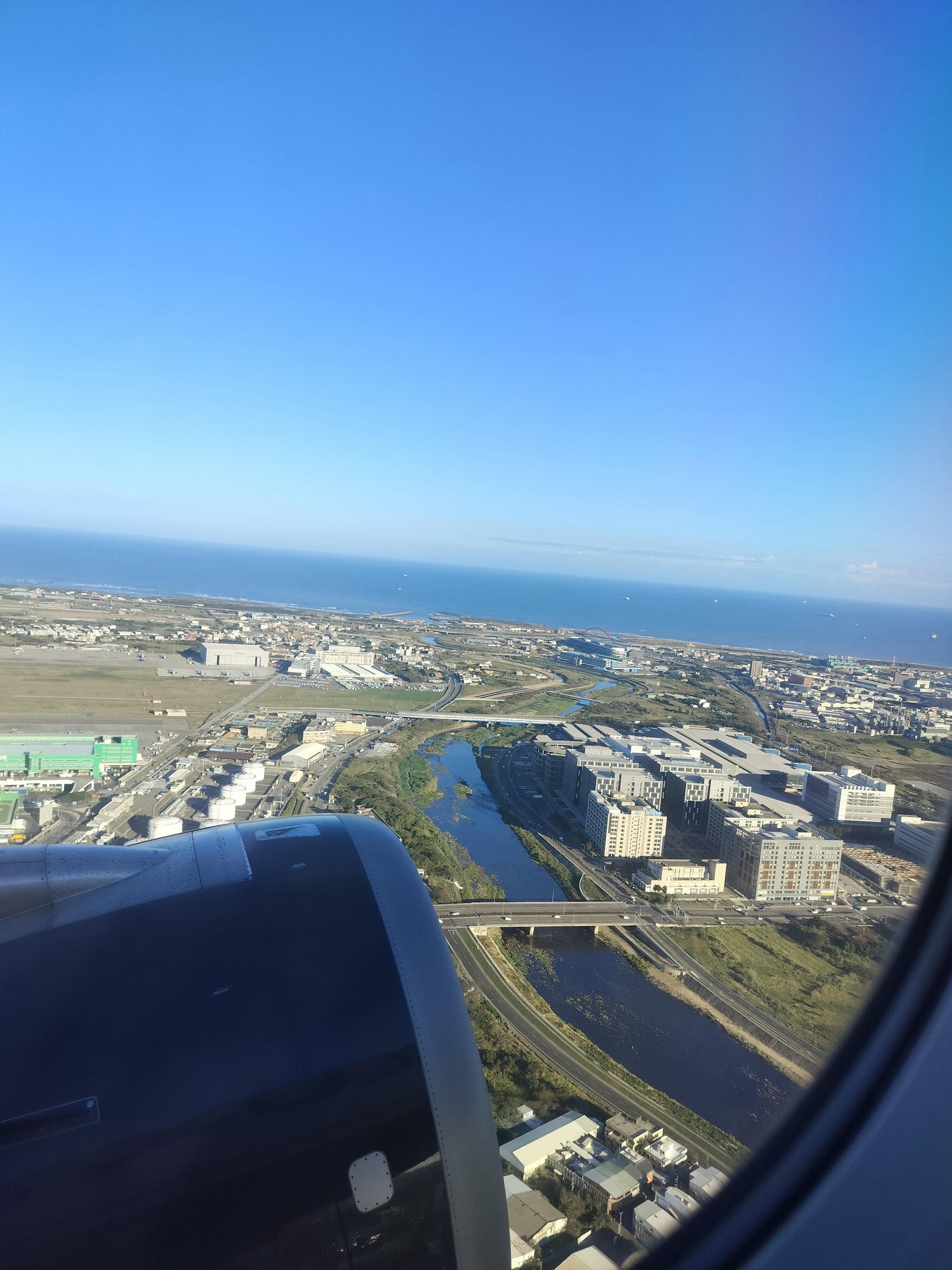 星宇航空┃ STARLUX Airlines星宇飛行記錄 星宇直飛熊本 德島 關西 名古屋 機上餐調酒圖多スターラックス航空
