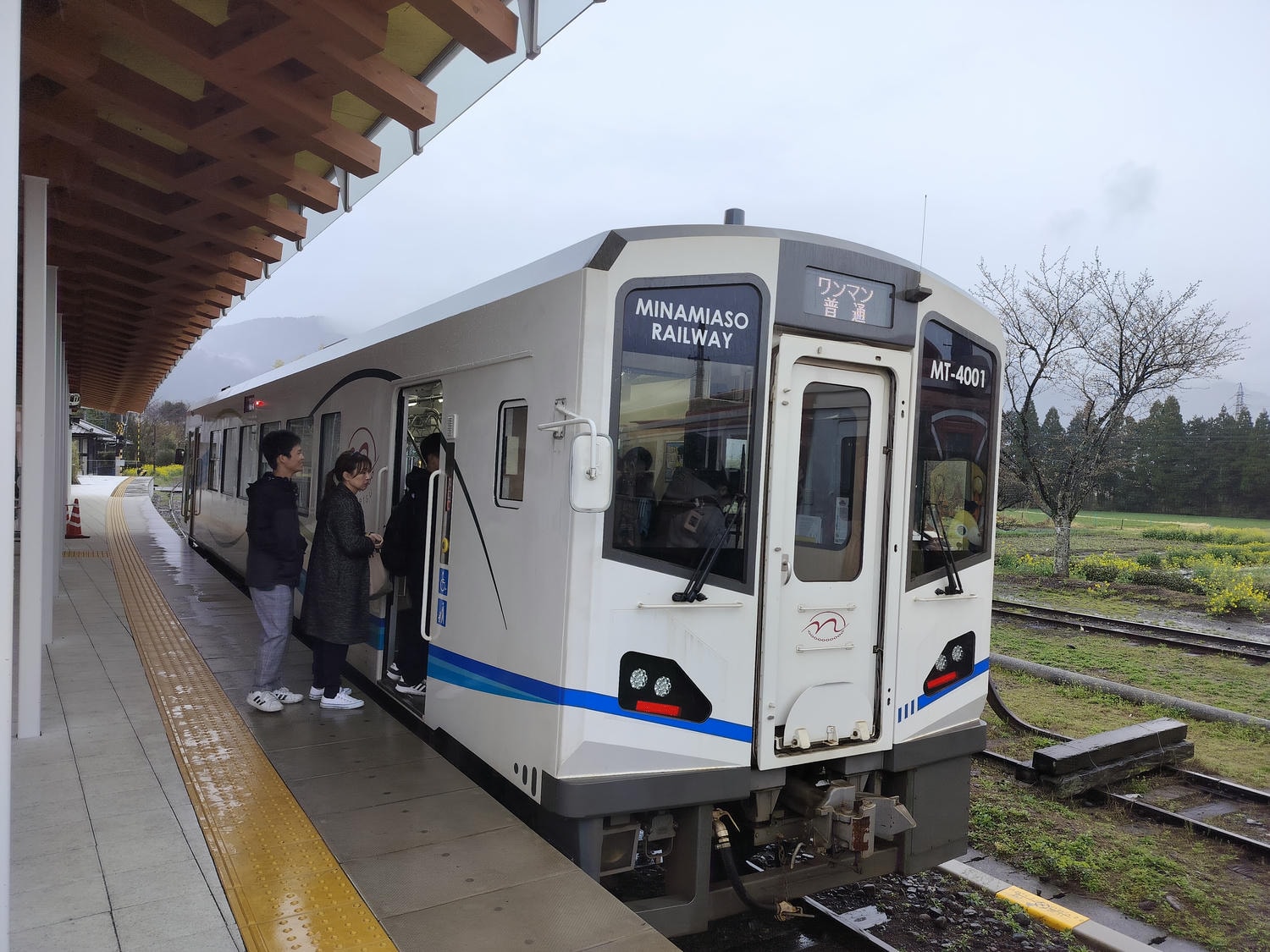 熊本景點南阿蘇┃立野站「南阿蘇鐵道」三款列車預約教學 高森站海賊迷佛朗基像 高森老街百年酒造醬油 赤牛漢堡排 - 第47張圖 熊本景點南阿蘇┃立野站「南阿蘇鐵道」三款列車預約教學 高森站海賊迷佛朗基像 高森老街百年酒造醬油 赤牛漢堡排