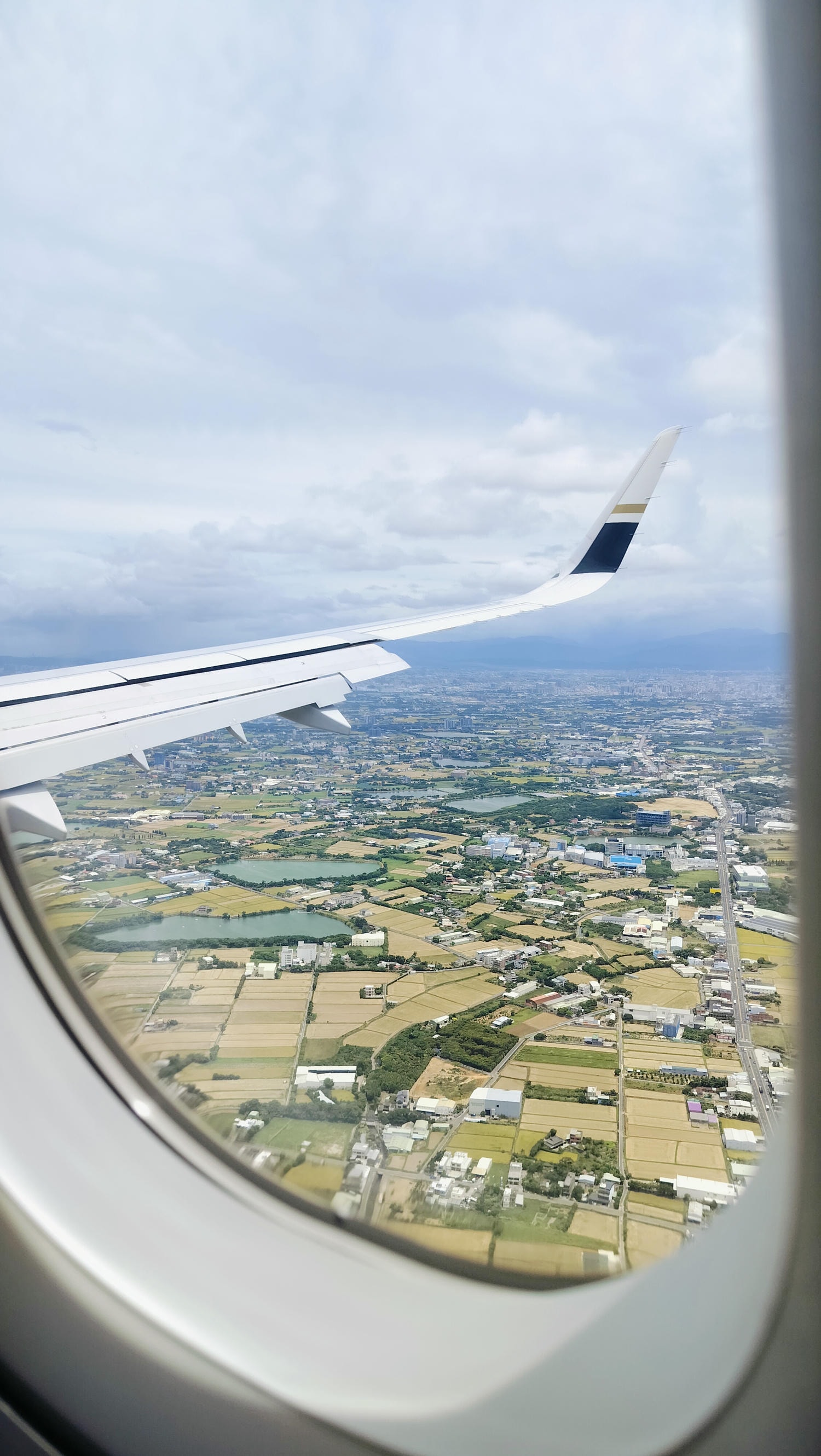 星宇航空┃ STARLUX Airlines星宇飛行記錄 星宇直飛熊本 德島 關西 名古屋 機上餐調酒圖多スターラックス航空