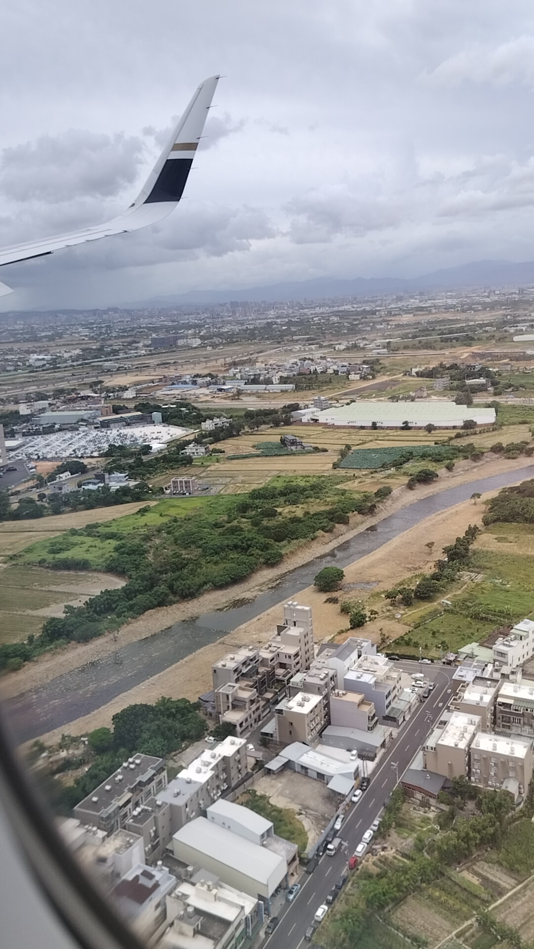 星宇航空┃ STARLUX Airlines星宇飛行記錄 星宇直飛熊本 德島 關西 名古屋 機上餐調酒圖多スターラックス航空