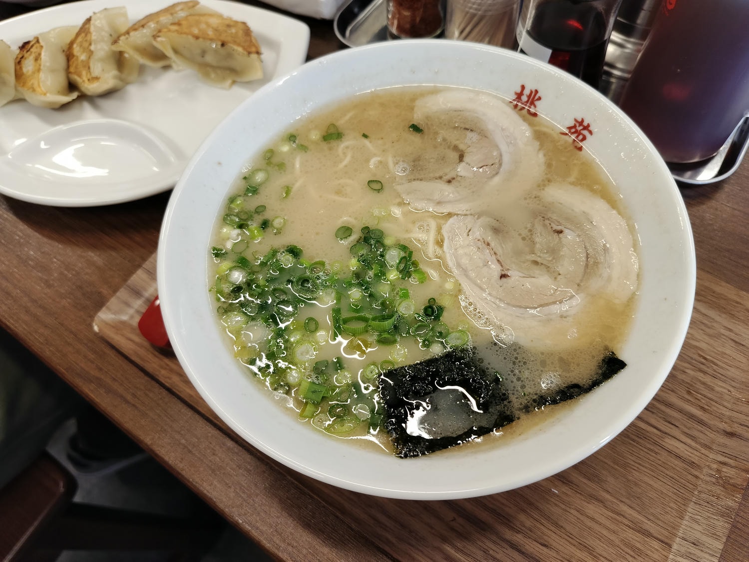 熊本自由行北部玉名┃ 夏目漱石名作草忱溫泉 百年橘子園水本ORANGE GARDEN採果 蓮華院誕生寺 桃苑豚骨拉麵 - 第2張圖 熊本自由行北部玉名┃ 夏目漱石名作草忱溫泉 百年橘子園水本ORANGE GARDEN採果 蓮華院誕生寺 桃苑豚骨拉麵